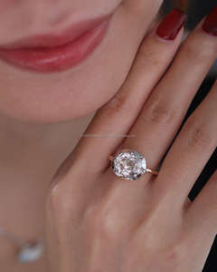 Anillo de Compromiso/Boda Vintage de Oro Rosa y Blanco de 14k con Diamante Cultivado en Laboratorio IGI/GIA, Unisex, Oro Fino, Ideal para Aniversarios y Fiestas - Product Image 4