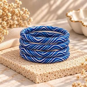 Bracelet jonc en résine brillante de luxe pour femmes, bijoux de créateur modernes pour les détaillants et importateurs de boutiques - Product Image 4