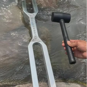 Diapason géant poli à double extrémité 528 Hz et 432 Hz en acier inoxydable et métal, garantie d'un an - Product Image 1