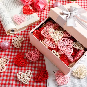 Ornement mignon en forme de cœur rose pour la table de la Saint-Valentin, accessoire décoratif en rotin en forme de cœurs. - Product Image 6