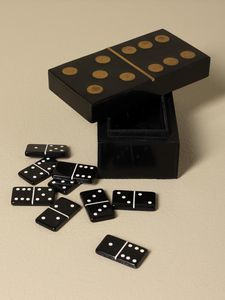 Jeu de dominos double six en résine fait main, écologique et moderne, avec boîte décorative pour divertissement et cadeaux FASHION CRAFT INDIA - Product Image 5