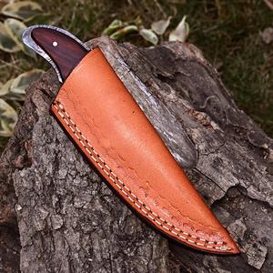 Cuchillo de caza de hoja fija de acero de Damasco de grado industrial Nordic Forge con punta caída, mango de palisandro, funda de cuero y espiga completa - Product Image 5