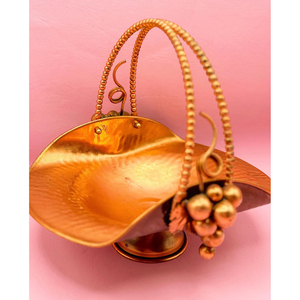 Bol de présentation de friandises et de fruits rond au design fabuleux, en cuivre martelé, pour accessoires de cuisine. - Product Image 4