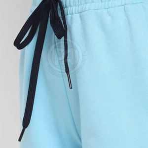 Conjuntos deportivos cómodos con cremallera para mujer, en grandes cantidades, ropa ligera para correr, hechos en Pakistán. - Product Image 6