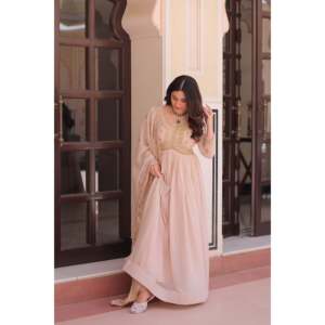 ชุดราตรีทรงเมอร์เมดประดับคริสตัลพร้อมผ้าคลุมไหล่ - Product Image 4