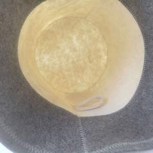 Chapeau 100% Laine Nouveau Design Écologique Réutilisable Doux Confortable Logo Brodé Personnalisé pour SPA Bain Best-seller Bob - Product Image 4