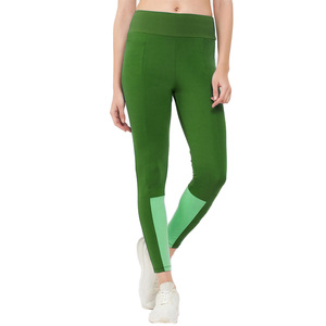 Leggings de compression en spandex premium avec logo personnalisé, patchwork, collants de sport anti-transpiration pour femmes, fabricant de leggings de fitness et de yoga - Product Image 1