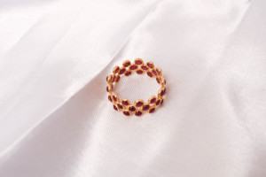 Bague éternité sertie de rubis rouges en or jaune massif 18 carats avec pierres précieuses rondes – Bijoux de luxe, pierre de naissance de juillet - Product Image 6