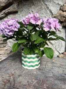 Jarrón de suelo portátil de lujo con incrustaciones de hueso de búfalo de ILAHI, hecho a mano, estilo Art Déco, para decoración del hogar - Product Image 1