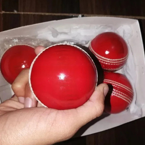 Balones de Práctica de Cuero de Alta Resistencia con Relleno de Látex, Orientados a la Exportación, de 2.6-2.8 Libras, Directo de Fábrica, Bajo Costo - Product Image 1