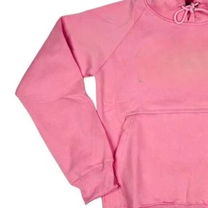 Sudadera con Capucha Premium Rosa AKA para Mujer, Sudadera con Letras Griegas Bordadas, Felpa Suave, Informal, Elegante y Cómoda para Hermandades Femeninas - Product Image 4