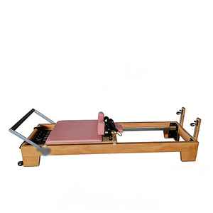 Appareil de Pilates en bois de hêtre de luxe pour le renforcement du tronc, idéal pour les centres d'activités pour seniors - Product Image 2