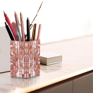 Portalápices de Resina Hecho a Mano con Diseño Personalizado, Organizador de Escritorio Artístico para Hogar, Negocios, Regalo, Decoración, Estilo Moderno - Product Image 1