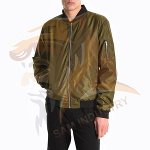 Veste bomber d'hiver légère sur mesure de haute qualité, grande taille, avec fermeture éclair, fabricant OEM, veste d'hiver pour homme de haute qualité - Product Image 3
