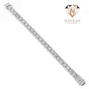 Bracelet VVS Iced Out Fashion avec diamants, bijoux en acier inoxydable de luxe pour femmes, à porter au quotidien - Product Image 4