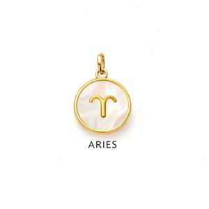 Pendentif rond en nacre plaqué or avec signe du zodiaque Bélier, bijou porte-bonheur horoscope - Product Image 1