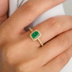 18K Yellow Gold Emerald and Sapphire Statement Wedding Band Ring - Product Image 1