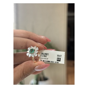 Anillo de Compromiso de Lujo con Halo de Perlas y Diamante Cultivado en Laboratorio de Corte Pera de 1.35 Ct, Joyería Floral en Racimo para Mujer en Oro Sólido de 14K - Product Image 3