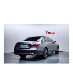 Mercedes-Benz Clase E E300e 4MATIC Exclusive Automático con Volante a la Izquierda y Cámara Trasera, Modelo Marzo 2023, 21,500 km - Product Image 2