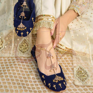 Calzado Khussa para Mujer en Oferta, Gran Cantidad, Tela de Terciopelo Suave, Antideslizante, Entresuela de Cuero Genuino de Alta Calidad, Diseño Moderno - Product Image 3