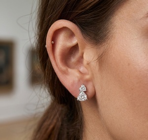 Pendientes de Plata de Ley 925 con Diamantes Cultivados en Laboratorio, Diseño de Corazón en Dos Tonos, Oro Puro de 14K, Regalo Elegante - Product Image 3