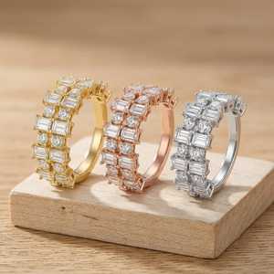 แหวนแต่งงานแบบ Eternity ประดับเพชรทรงบาแกตต์และทรงกลม ตัวเรือนทองคำแท้ 10K 14K 18K ฝังเพชรแบบ Channel Set สำหรับผู้หญิง - Product Image 1
