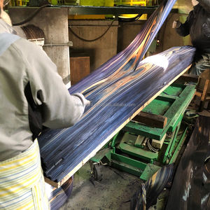 Chapa de Madera de Cedro Japonés Teñida en Azul de Alta Presión, Patentada, IRODORITAI VENEER VC-01-BL, Textura Lisa, Corte en Rodajas, Varias Longitudes - Product Image 6