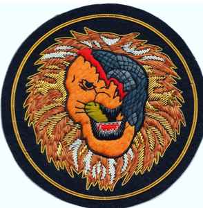 Écusson Lion Zardozi Brodé à la Main, Broderie de Luxe Personnalisée en Fil de Soie, Insigne de Blazer et Casquette, Résistant à l'Eau - Product Image 1