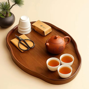 Plateau de service en bois pour hôtels, offrant une expérience de service luxueuse et haut de gamme, en bois naturel - Product Image 1