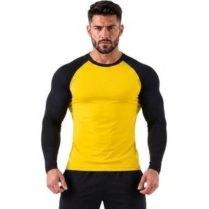 Camiseta Deportiva de Manga Larga para Hombre, Amarilla y Negra, de Secado Rápido, Spandex y Poliéster, con Bloques de Color - Product Image 1