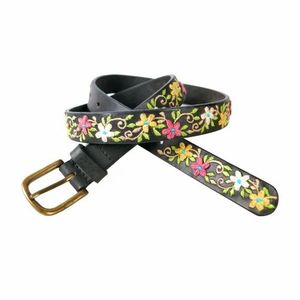 Accesorio de Cintura Étnico Bordado a Mano con Espejo y Trabajo de Hilo para un Atuendo Elegante y a la Moda - Product Image 1