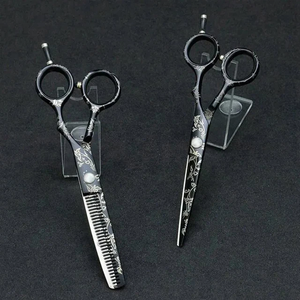 กรรไกรตัดผม Tegra Surgical Professional สำหรับช่างตัดผมมืออาชีพ ทำจากสแตนเลส ขนาด 6 นิ้ว 28 ฟัน สำหรับคนถนัดขวา คุณภาพสูง ดีไซน์พิเศษ พร้อมใบรับรอง CE - Product Image 4