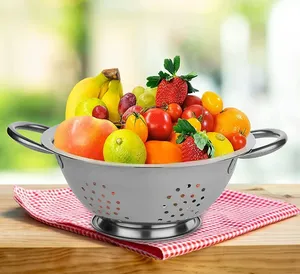 Colador Grande de Acero Inoxidable con Doble Asa, Cesta Multiusos para Escurrir en la Cocina, Ideal para Uso Doméstico y de Catering - Product Image 2