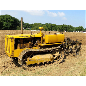 Tracteur chenillé diesel D2 durable avec une puissance moteur élevée pour les travaux agricoles et de construction - Product Image 1