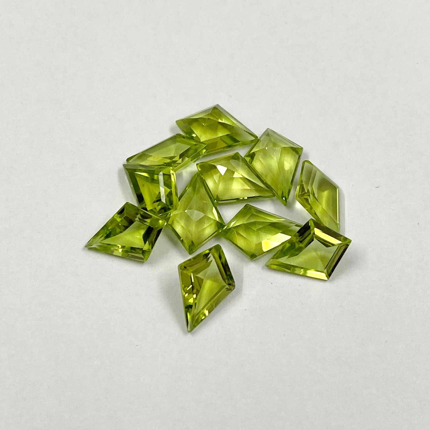 สีเขียว