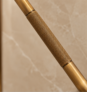 Tirador de Puerta Clásico Ornamentado con Acabado Dorado, Agarre Texturizado, Tirador Largo Decorativo para Muebles - Product Image 4
