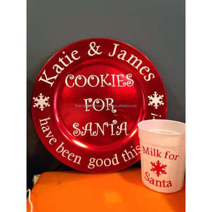 Assiette de Présentation Ronde en Émail de Haute Qualité pour Fêtes de Noël et Célébrations, Idéale pour Servir et Présenter des Gâteaux et des Plats, par TCD - Product Image 3