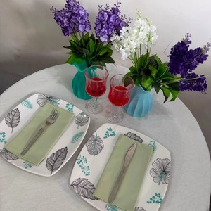Serviettes de table en coton uni faites à la main, minimalistes, 16x16 pouces, réutilisables et écologiques pour la décoration de mariage moderne - Product Image 3