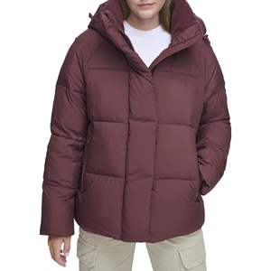 Veste matelassée pour femme sur mesure, vente en gros, veste d'hiver matelassée de qualité supérieure, légère, isolée, chaude, en polyester, résistante à l'eau - Product Image 1