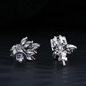 Pendientes de Diamantes con Corte Redondo en Forma de Flor, Pendientes de Diamantes Naturales, Pendientes de Diamantes Cultivados en Laboratorio de 14K, Pendientes de Diamantes Chapados en Oro - Product Image 3