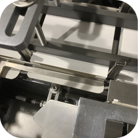 Machine d'emballage multifonctionnelle pour flacons de spray médical, machine d'emballage pour flacons de déodorant en spray