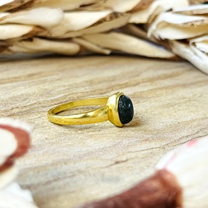 Nouvelles bagues en laiton au design minimaliste, solitaires en labradorite, plaquées or 18 carats pour femmes, alliances délicates en pierres précieuses, vente en gros/OEM/ODM - Product Image 2