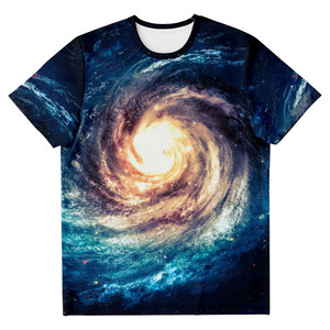 เสื้อยืดซับลิเมชั่นผู้ชายสไตล์คัสตอม ผ้าแคนวาสโพลีเอสเตอร์ 100% แขนสั้น ทรงปกติ แห้งเร็ว ระบายอากาศได้ดี โลโก้ด้านหน้า - Product Image 3