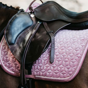 2026 Meilleure Qualité Matériaux Écologiques Tapis de Selle de Dressage pour Chevaux en Coton Doux et Satin avec Mousse - Product Image 6