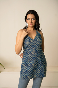 Tunique sans manches en coton bleu indigo Sukoon Chic, imprimée à la main, pour fille | Vêtements d'été décontractés, coupe élégante et confortable pour tous les jours - Product Image 4