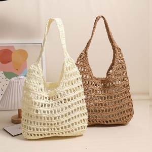 Sac fourre-tout élégant en coton crocheté ajouré, sac à bandoulière d'été pour la plage, sac à main bohème tissé, écologique, léger et pliable pour femme - Product Image 5