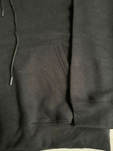 เสื้อฮู้ดซิปเต็มตัวผ้าฟลีซคุณภาพสูงสำหรับผู้ชาย พิมพ์โลโก้ได้ตามต้องการ พร้อมขาย มีกระเป๋า เหมาะสำหรับฤดูหนาว ขายส่ง - Product Image 3