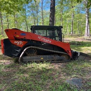 Achetez un chargeur compact sur chenilles Kubota SVL97-2, haute capacité, diesel, pour la construction, l'agriculture et l'aménagement paysager - Product Image 1