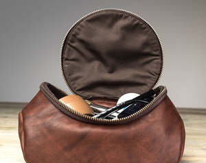 Bolsa de Cuero para Cosméticos, Impermeable, con Cierre, Portátil, Ligera, Estilo Vintage, para Viajes, Almacenamiento de Maquillaje para Mujer - Product Image 4