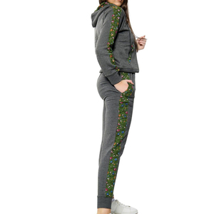 Ensemble de survêtement unisexe personnalisé à séchage rapide, tissu léger et respirant, col montant, soldes d'automne - Product Image 2